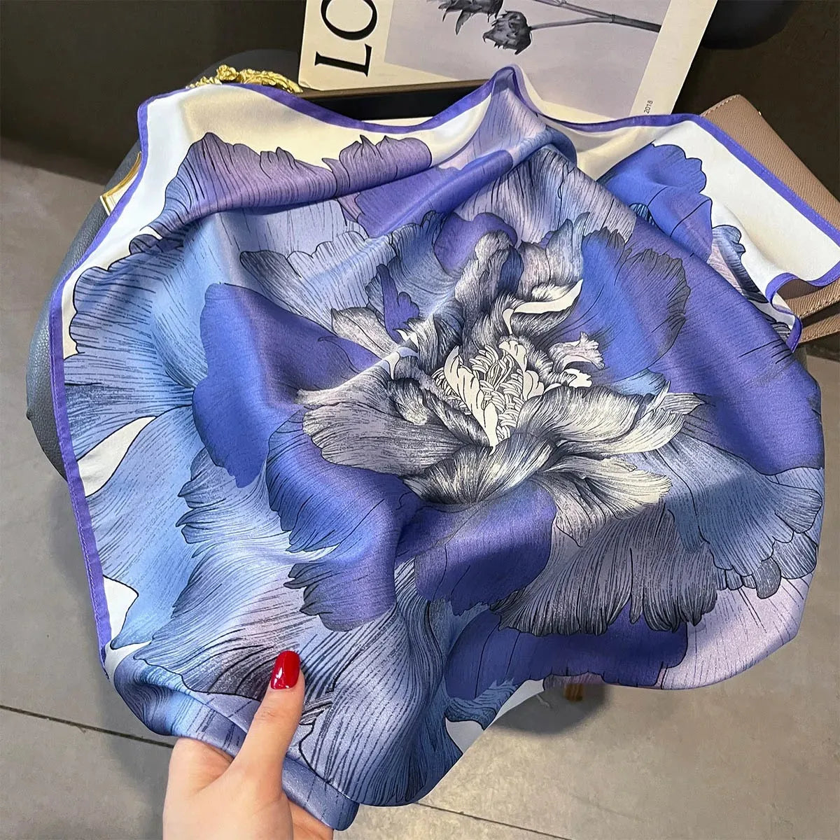 100% Natural Silk Scarf for Woman Designer Birds on Tree Print Bandana Foulard Female Luxury Square Neckerchief New SD0064
